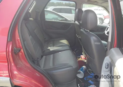 2003 Ford Escape Xlt z USA, uszkodzony, nr VIN 1FMCU93153KA02888